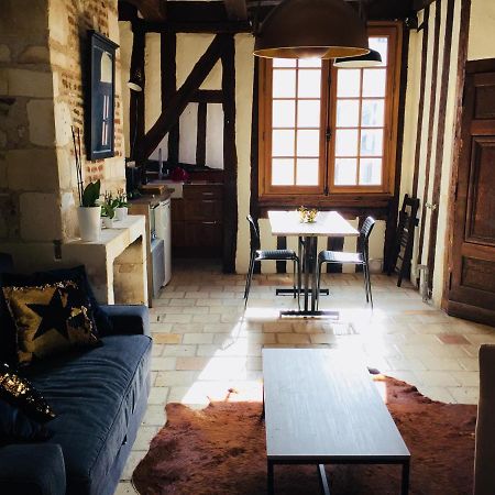 Appartement Dans Immeuble 15 Eme Siecles Vieux Tours Exterior foto
